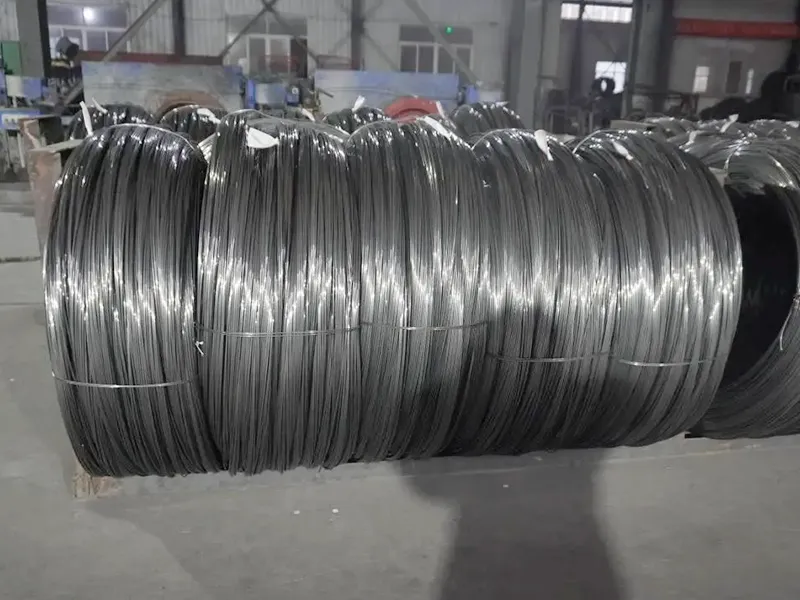Alambre de acero para hormigón pretensado de baja relajación